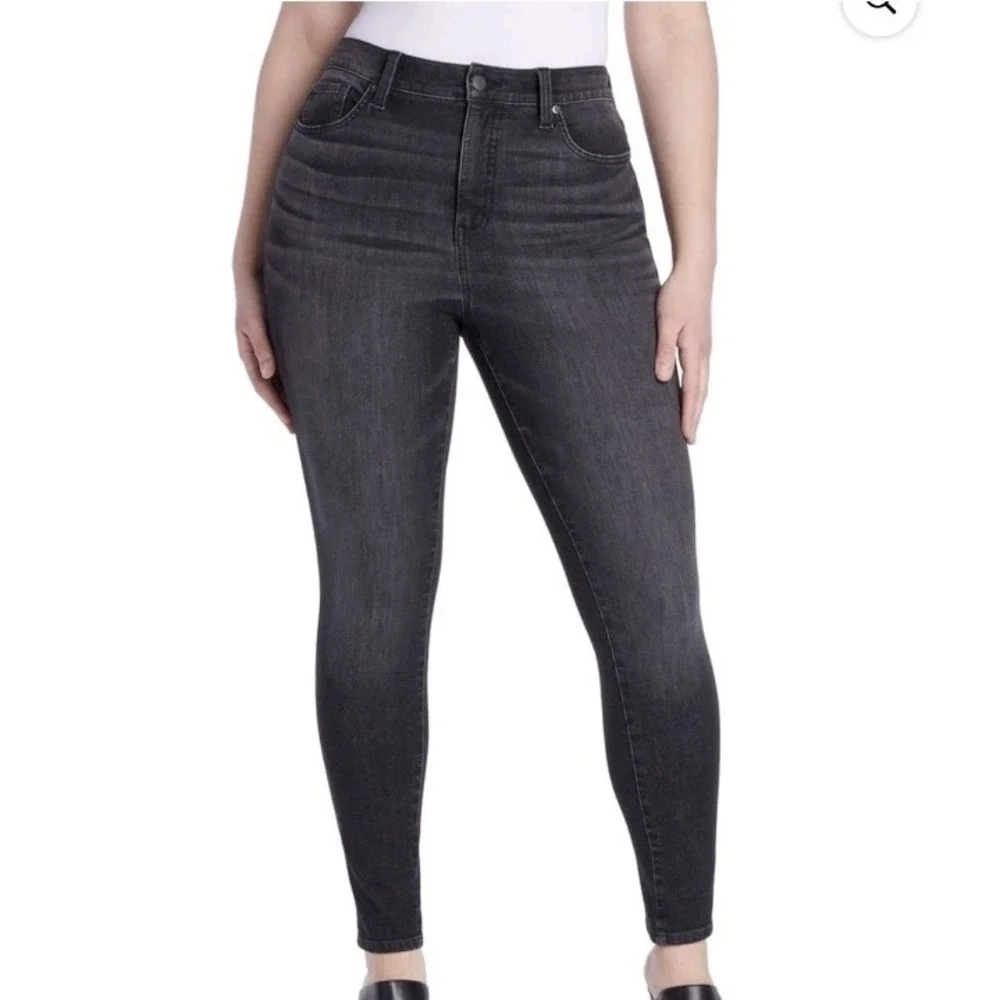 Time and Tru High Rise Curvy Jeans Womens 16 Skinny Black‎ Stretch Core Denim